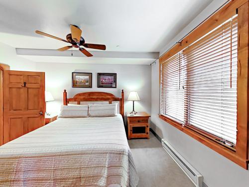 Apartamento 2920 Village Dr Condo Unit 2209