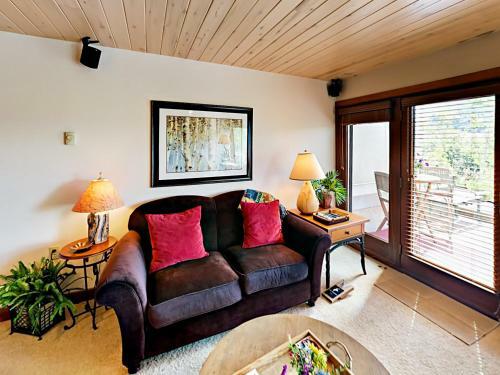 Apartamento 1800 Burgess Creek Rd 103 Condo