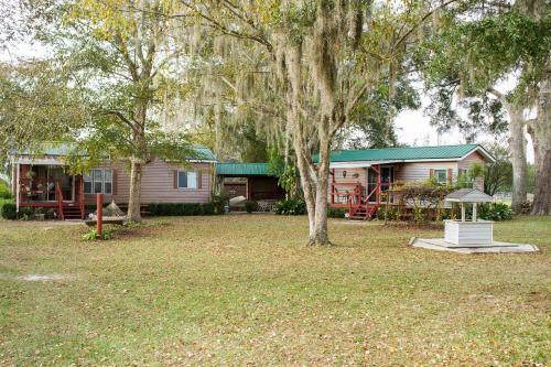 Ichetucknee Lodging At The Smoakhouse Ranch Bed & Breakfast