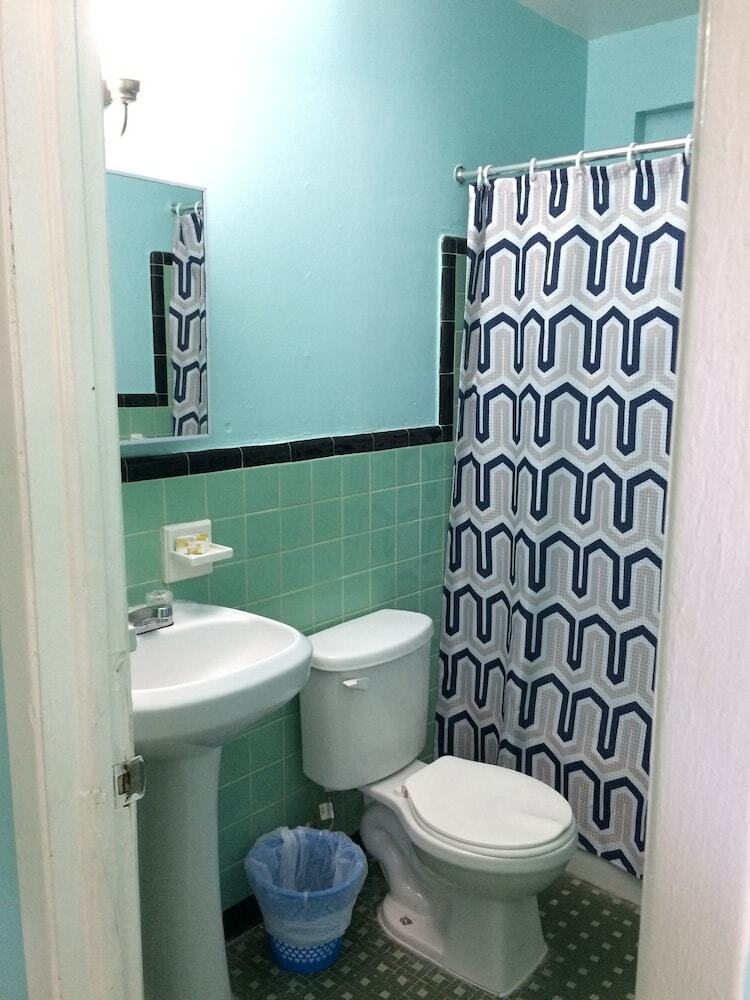 Hotel Skylark Motel