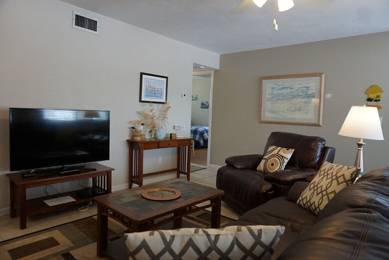 Hotel Redington Surf Resort