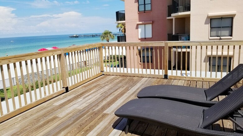 Hotel Redington Surf Resort