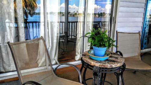 Apartamento 3000 Sq Ft Beach And Bay Condo