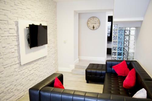 Bella Vista Hotel & Self Catering Suites