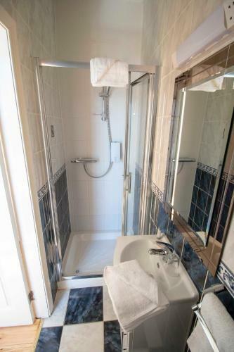Bella Vista Hotel & Self Catering Suites