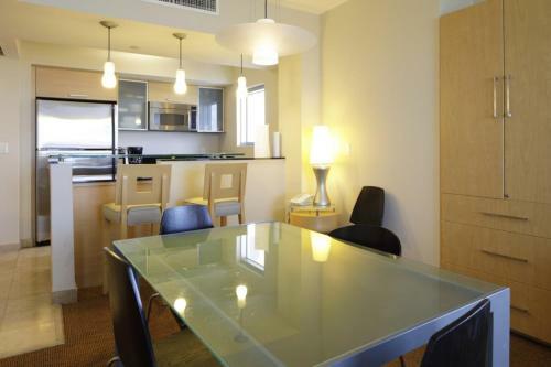 Apartamento 18683 Collins Avenue Condo Unit #1708ab