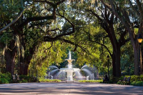 Apartamento Charming Duplex ? 2 Blocks To Forsyth Park Duplex