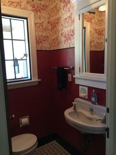 Beautiful Historic Home Close To Notre Dame