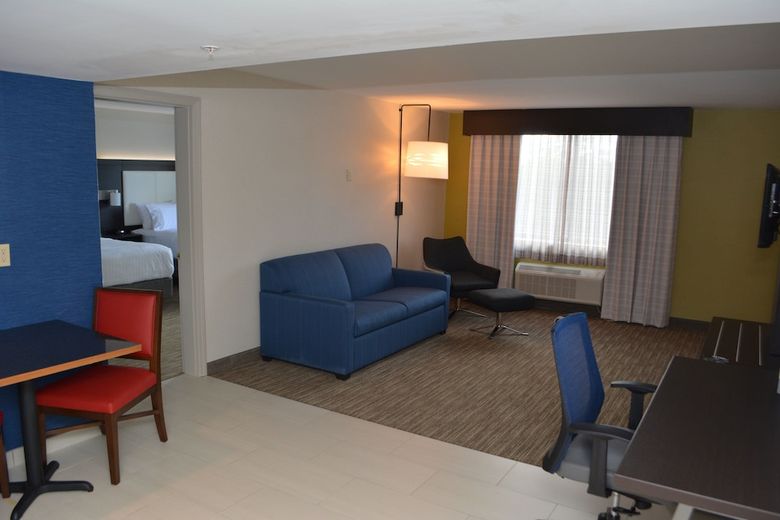 Hotel Holiday Inn Express & Suites Waterville - North