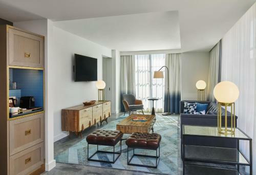 Hotel Canopy By Hilton Washington Dc Bethesda North