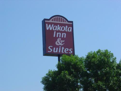 Motel Wakota Inn And Suites