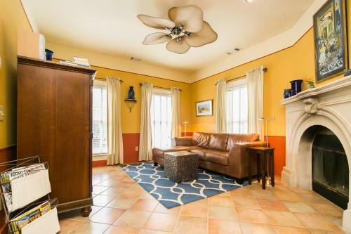 Bed & Breakfast Hidden Garden Cottages & Suites