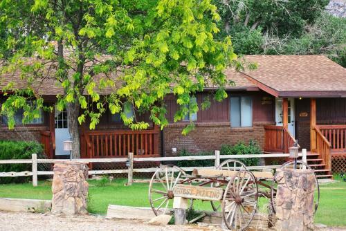 Lodge Arrowhead Country Inn And Cabins