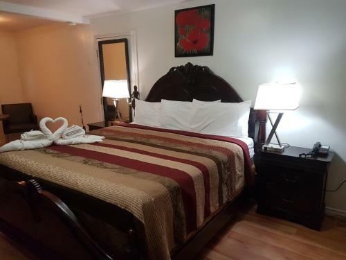 Parkway Motel & European Lodges