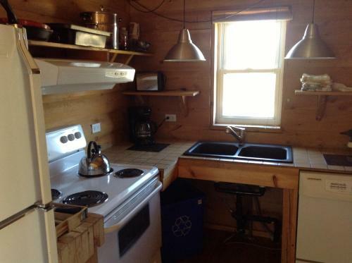 Cottages Du Lac Orford, Unit� C, L'orignal