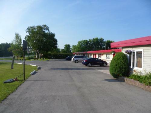 The Silver Birch Motel