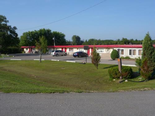The Silver Birch Motel