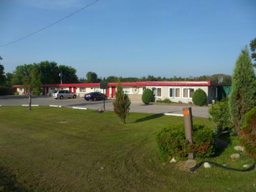 The Silver Birch Motel