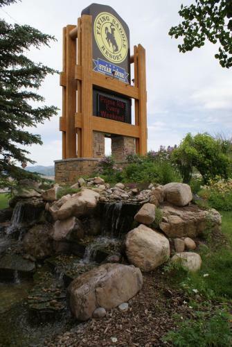 Lodge Flying Saddle Resort And Steak House