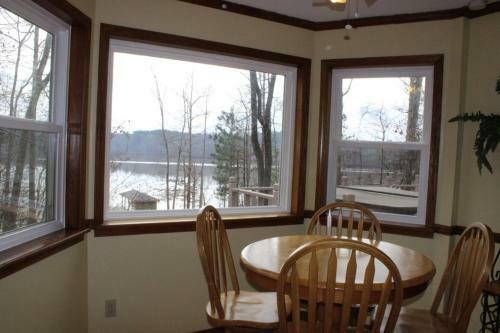 Lake Sinclair Lake Front 113 Daylight Dreamer Cabin