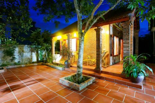 Tam Family Homestay