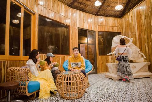 Hotel Mua Caves Ecolodge (Hang Mua)