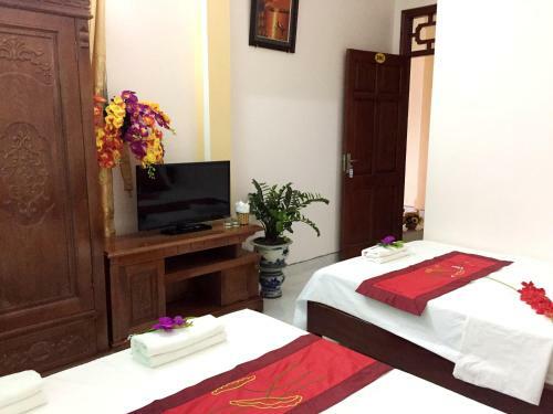 Hoa Luan Restaurant Hostel