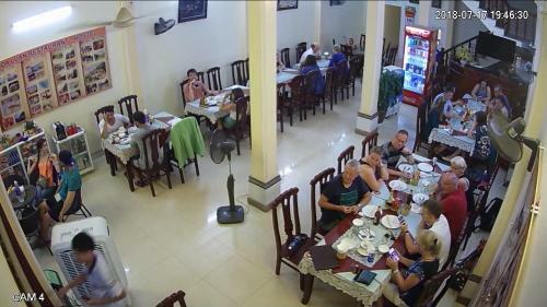 Hoa Luan Restaurant Hostel