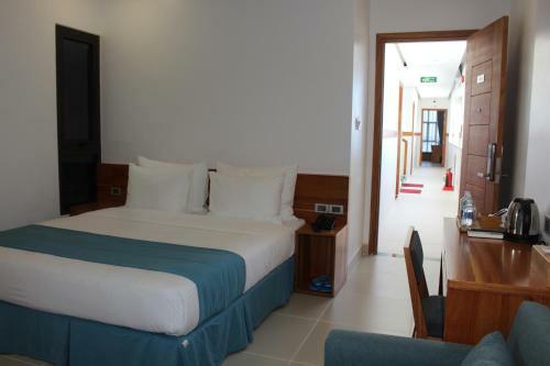 H?ng Tuy?t Ph� Qu?c Hotel