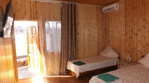 Hostal Gostevoy Dom Rolan