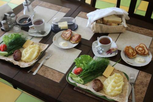 Hostal Guest House U Druzey
