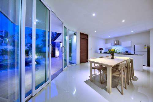 Lipa Talay See - 2 Bedroom Beach Side Villa