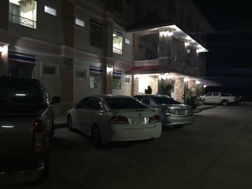 Chalermlak Hotelsurin