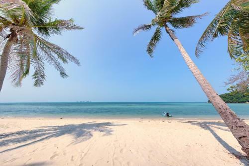 Lipa Talay Neung - 3 Bedroom Beach Side Villa
