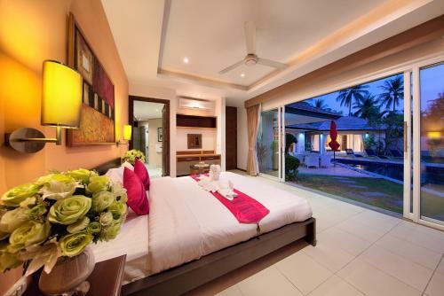 Lipa Talay Neung - 3 Bedroom Beach Side Villa