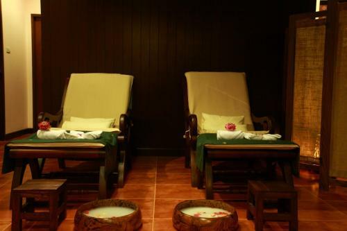 Hotel Kanok Buri Resort And Spa