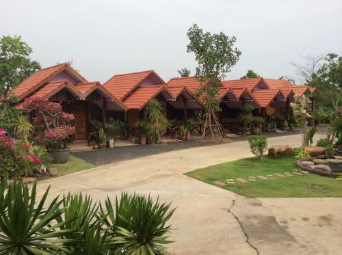 Hotel Busby Resort