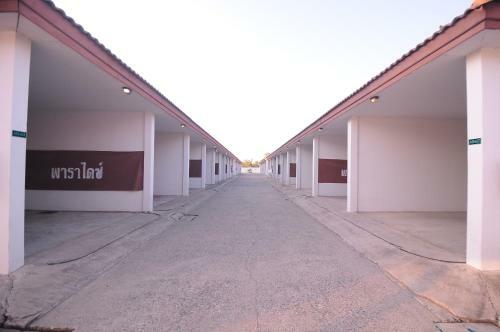 Hostal Paradise Inn And Dining