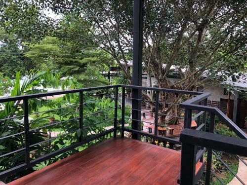 Hotel Baan Suan Leelawadee Resort Nan