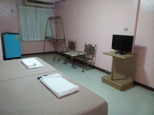 Hotel Cha-am Royal Beach