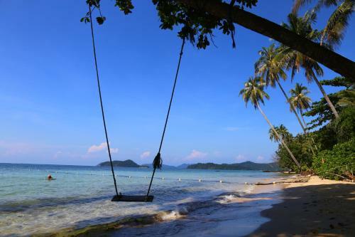 Hotel Koh Mak Ao Kao White Sand Beach