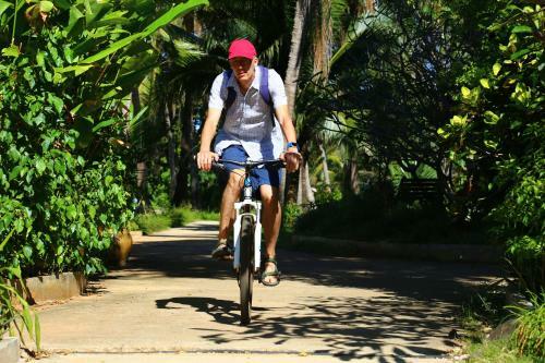 Hotel Koh Mak Ao Kao White Sand Beach