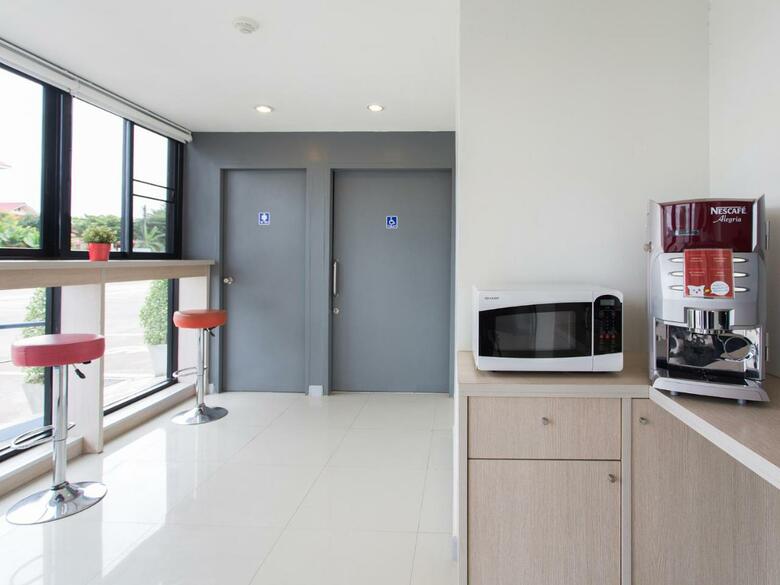 Hotel Hop Inn Nakhon Sawan
