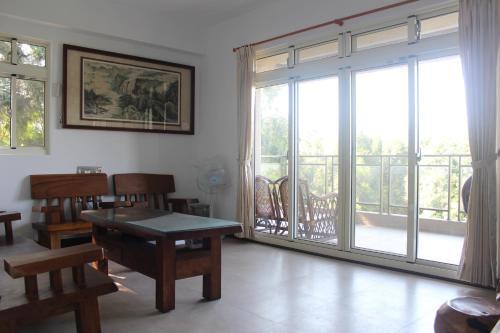 Shan Hu Lian Homestay