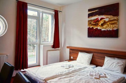 Hostal Restaurace A Penzion Zd?n� Bouda