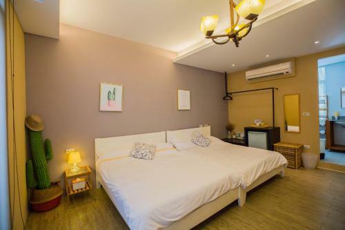 Leaf Hostel