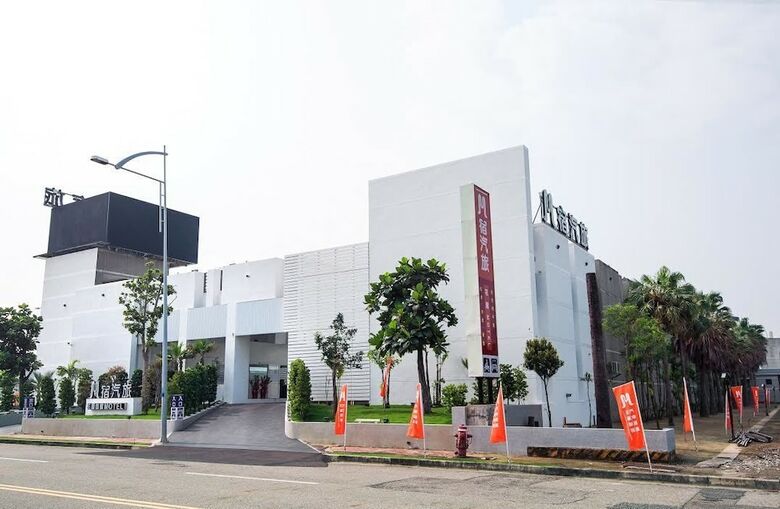 Motel M Garden Business Hotel