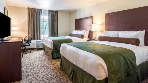 Cobblestone Hotel & Suites - Greenville