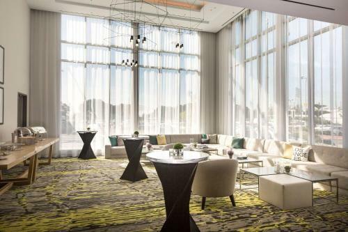 Cambria Hotel Lax