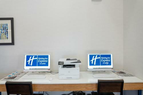 Hotel Holiday Inn Express & Suites - Lake Forest